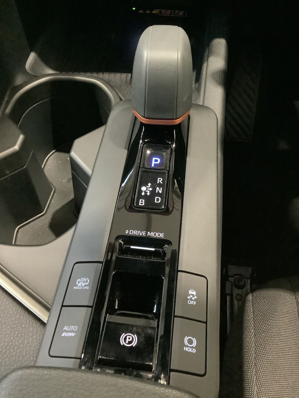 Used Toyota C-HR 2024 for sale - 77341452: Photo 25