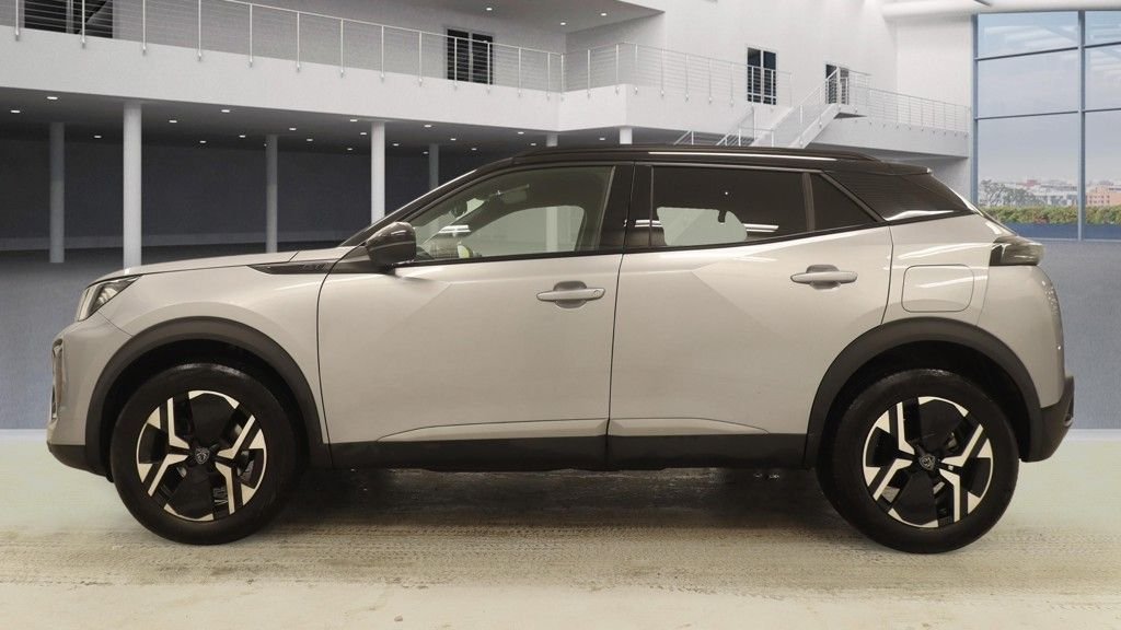 Used Peugeot 2008 2023 for sale - 77749006: Photo 5