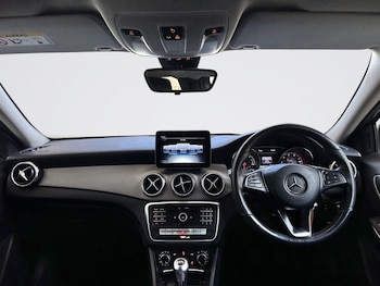 Used Mercedes-Benz GLA 2019 for sale - 78536518: Photo