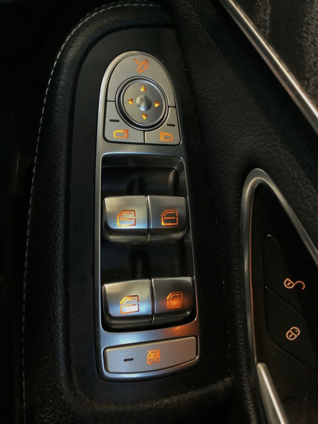 Used Mercedes-Benz C Class 2017 for sale - 77806133: Photo 24