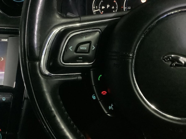 Used Jaguar XJ 2016 for sale - 76241399: Photo 16