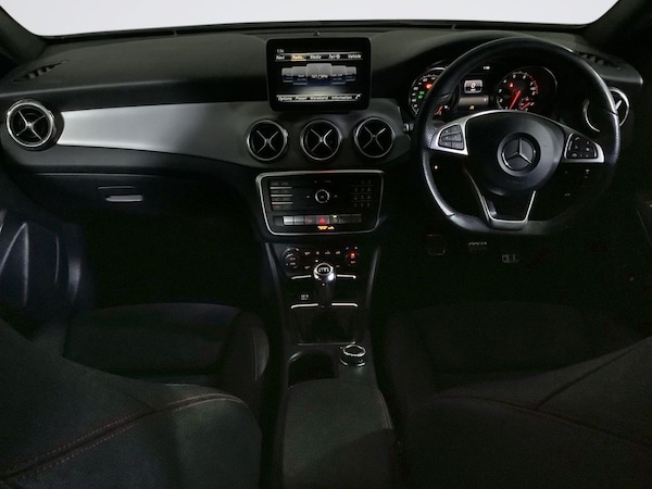 Used Mercedes-Benz GLA 2018 for sale - 76297213: Photo 3