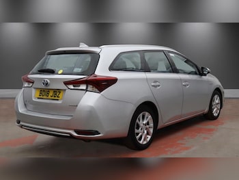 Used Toyota Auris 2018 for sale - 78271652: Photo