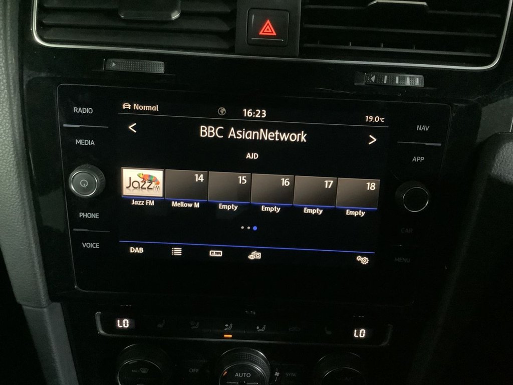 Used Volkswagen Golf 2018 for sale - 76185185: Photo 21