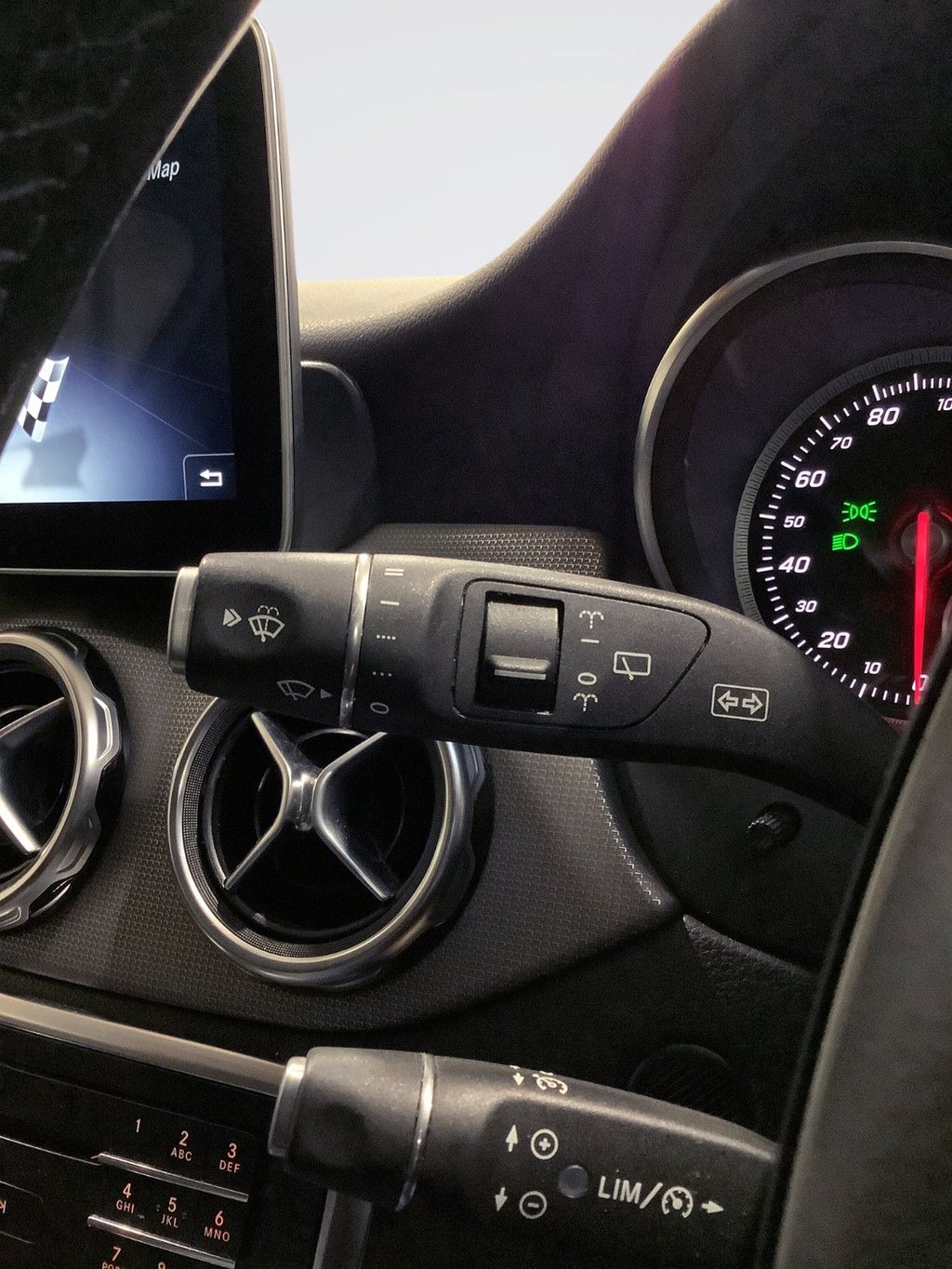 Used Mercedes-Benz GLA 2018 for sale - 77065199: Photo 18