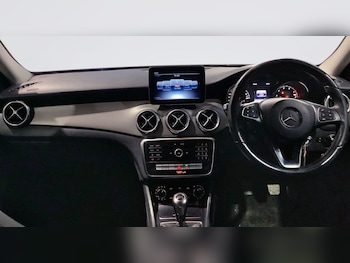 Used Mercedes-Benz GLA 2018 for sale - 77065199: Photo