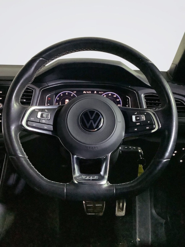 Used Volkswagen T-Roc 2021 for sale - 76048628: Photo 16