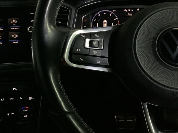 Used Volkswagen T-Roc 2021 for sale - 76048628: Photo 17