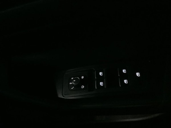 Used Volkswagen T-Roc 2021 for sale - 76048628: Photo 24