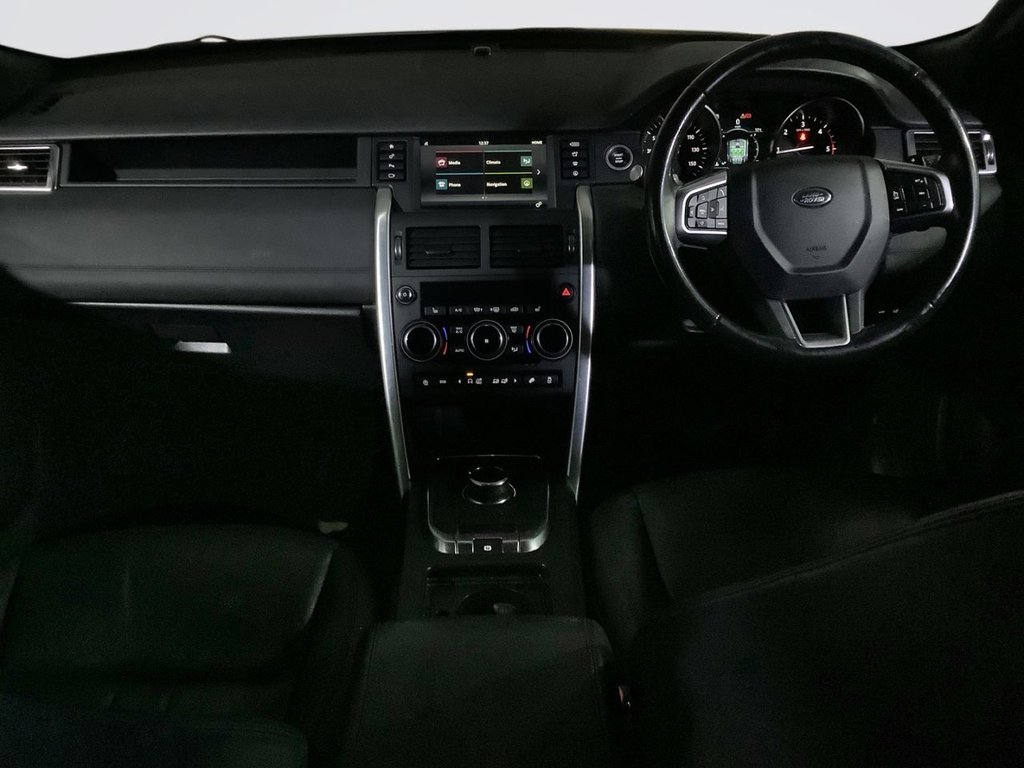 Used Land Rover Discovery Sport 2018 for sale - 76590881: Photo 3