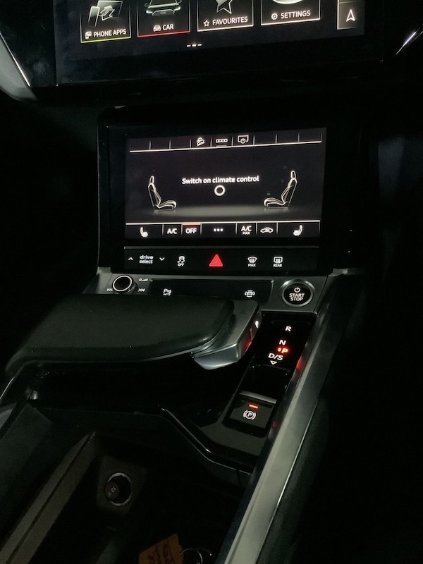 Used Audi e-tron 2020 for sale - 76202753: Photo 24