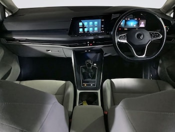 Used Volkswagen Golf 2021 for sale - 76496101: Photo