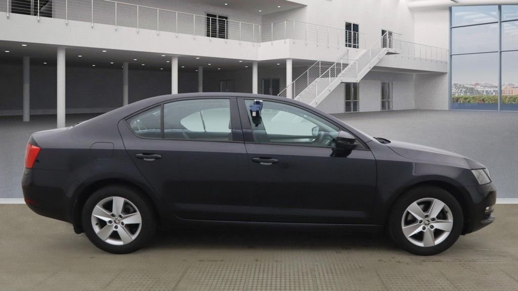 Used Skoda Octavia 2017 for sale - 77764784: Photo 11