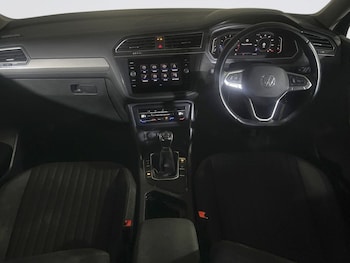 Used Volkswagen Tiguan Allspace 2021 for sale - 75800630: Photo