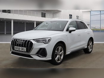 Used Audi Q3 2019 for sale - 76279843: Photo 2
