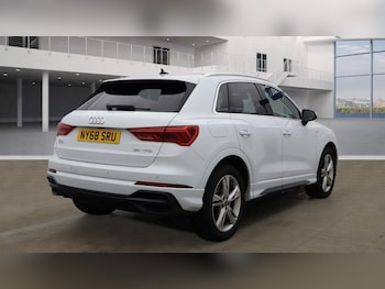 Used Audi Q3 2019 for sale - 76279843: Photo 4