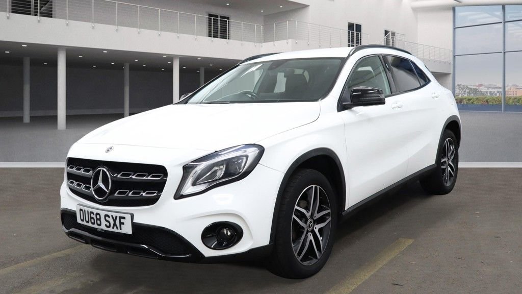 Used Mercedes-Benz GLA 2018 for sale - 76356683: Photo 2