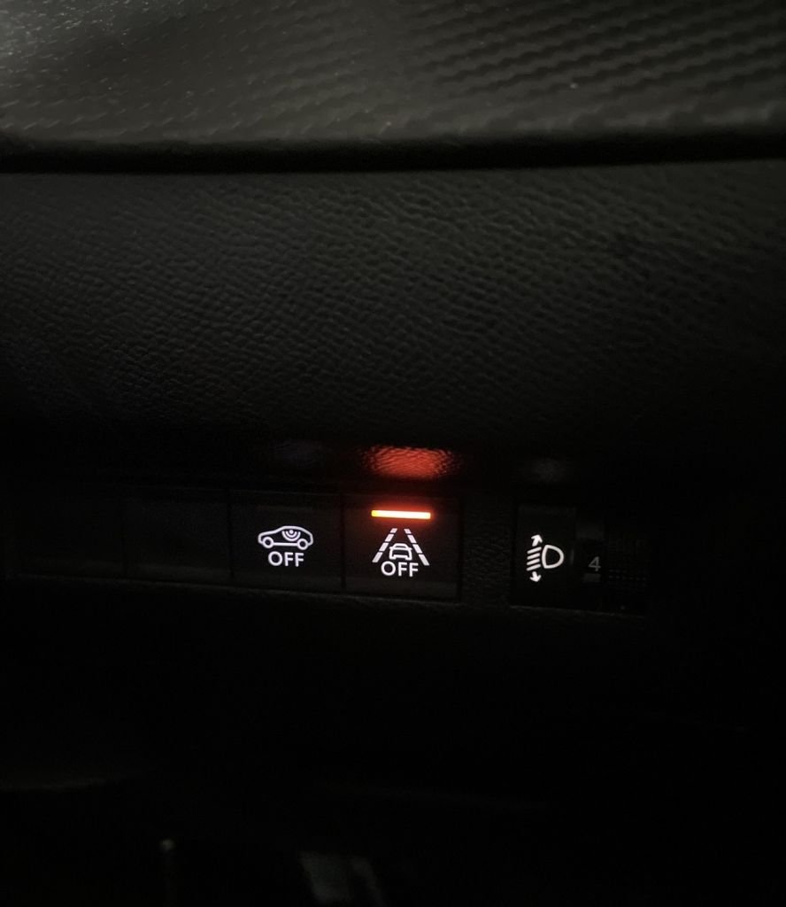 Used Peugeot 2008 2022 for sale - 76546431: Photo 25