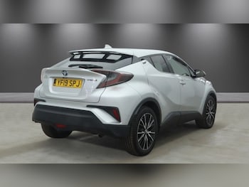 Used Toyota C-HR 2019 for sale - 79166361: Photo