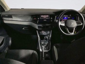 Used Volkswagen Polo 2021 for sale - 76279709: Photo 3