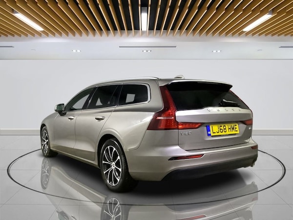 Used Volvo V60 2018 for sale - 76210046: Photo 5