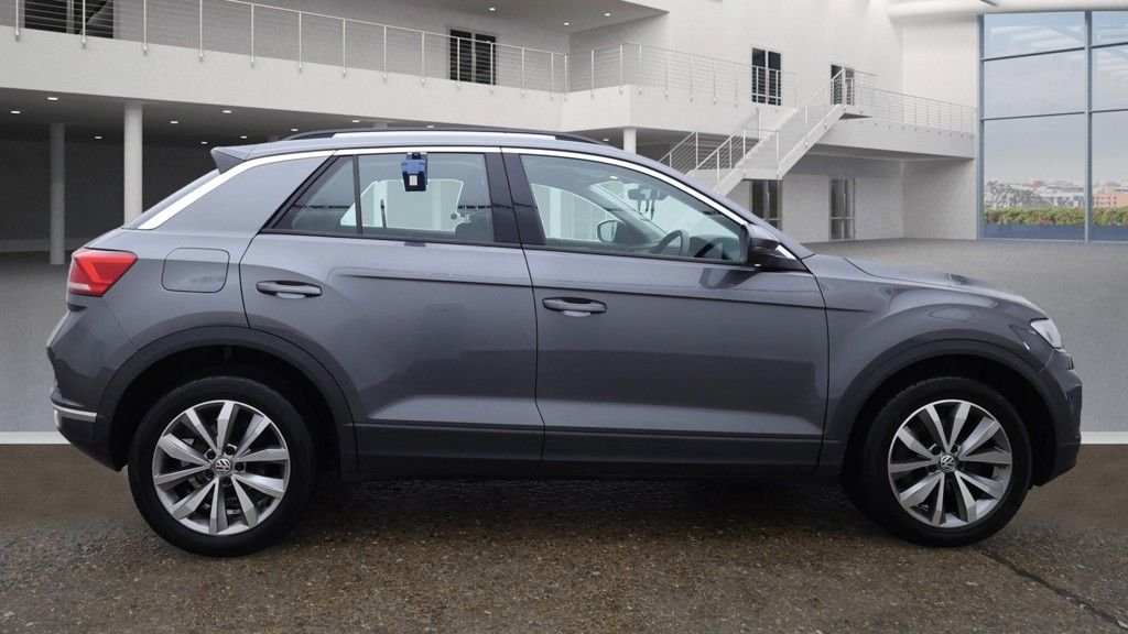 Used Volkswagen T-Roc 2018 for sale - 76470124: Photo 5