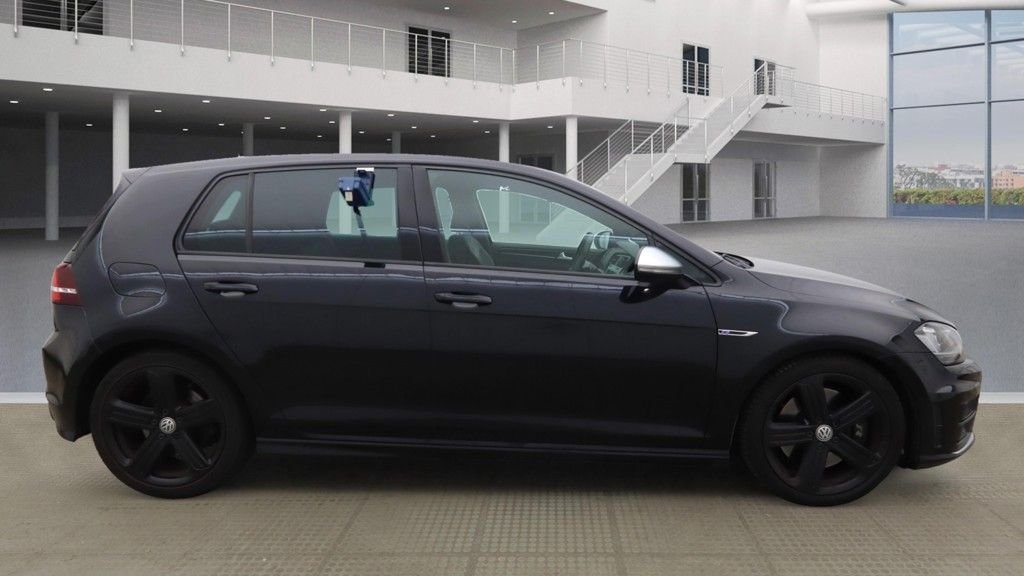 Used Volkswagen Golf 2016 for sale - 76470621: Photo 5