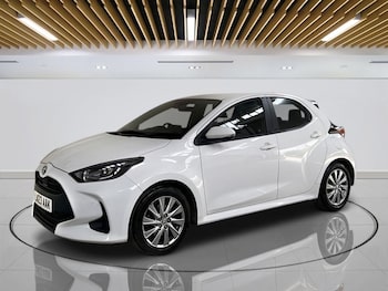 Used Toyota Yaris 2023 for sale - 78943243: Photo