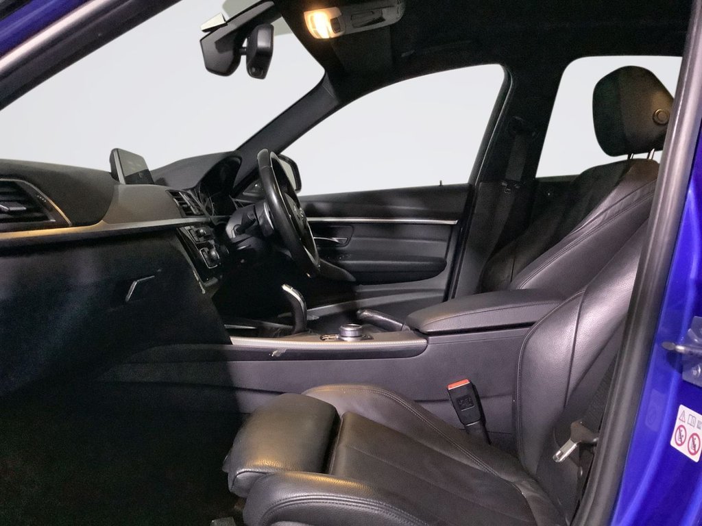 Used BMW 3 Series 2017 for sale - 76111870: Photo 12