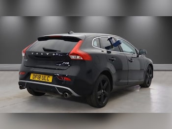Used Volvo V40 2018 for sale - 78349965: Photo