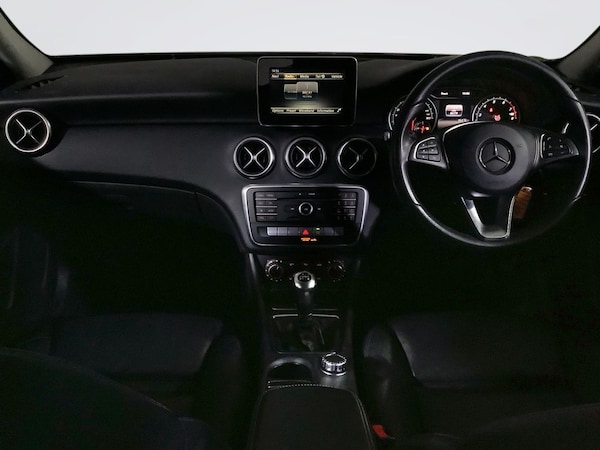 Used Mercedes-Benz A-Class 2016 for sale - 76291127: Photo 3