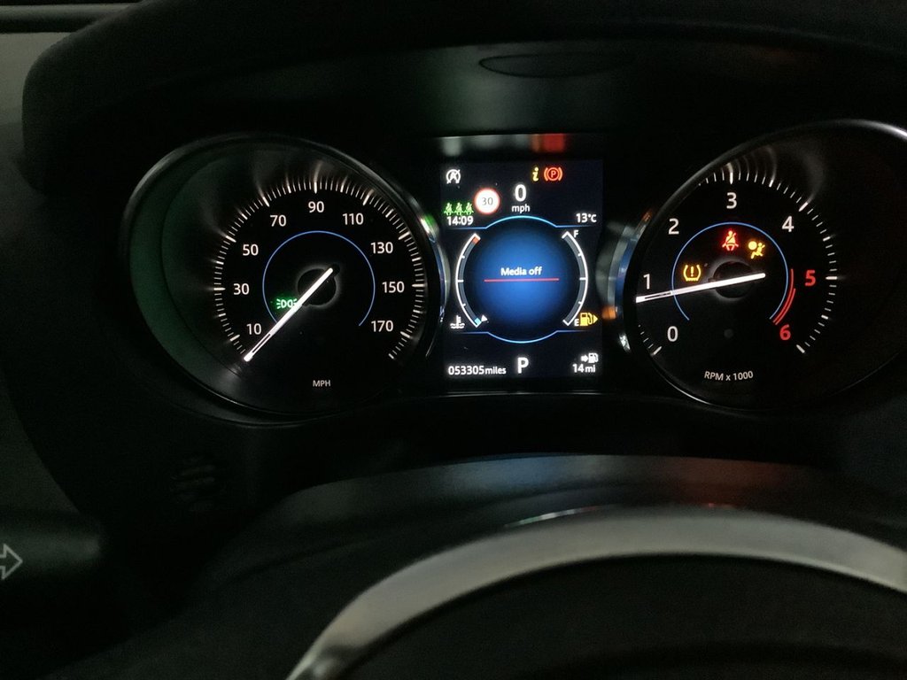 Used Jaguar F-Pace 2018 for sale - 76256710: Photo 18