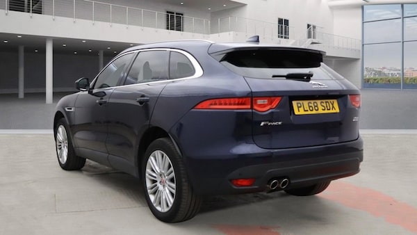 Used Jaguar F-Pace 2018 for sale - 76256710: Photo 3