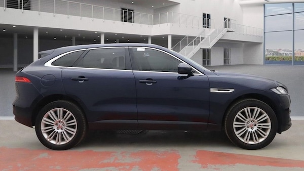 Used Jaguar F-Pace 2018 for sale - 76256710: Photo 5