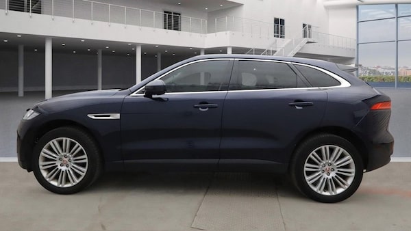 Used Jaguar F-Pace 2018 for sale - 76256710: Photo 6