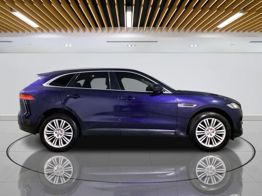 Used Jaguar F-Pace 2018 for sale - 76256710: Photo 9