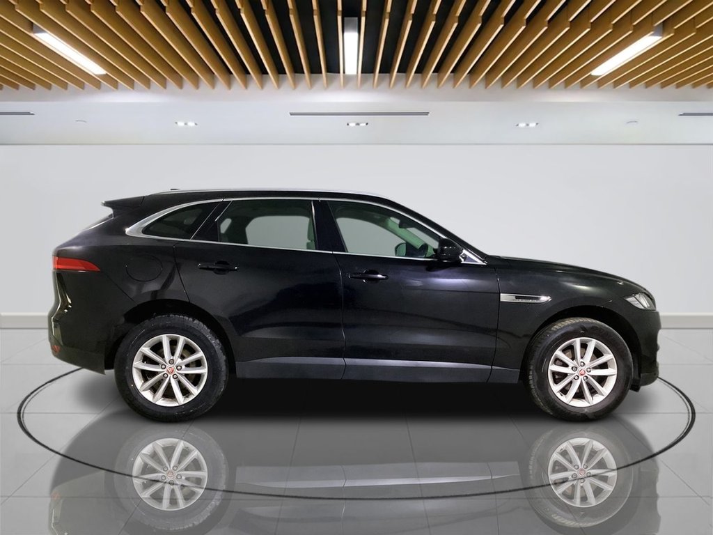 Used Jaguar F-Pace 2017 for sale - 76095814: Photo 10