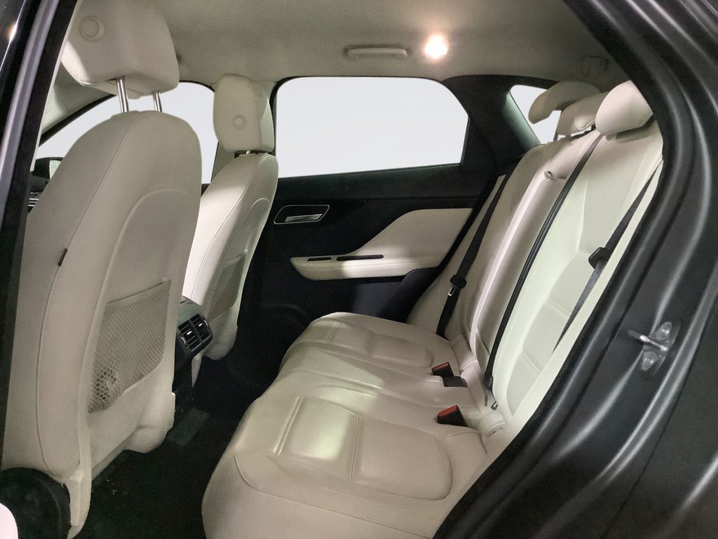 Used Jaguar F-Pace 2017 for sale - 76095814: Photo 14