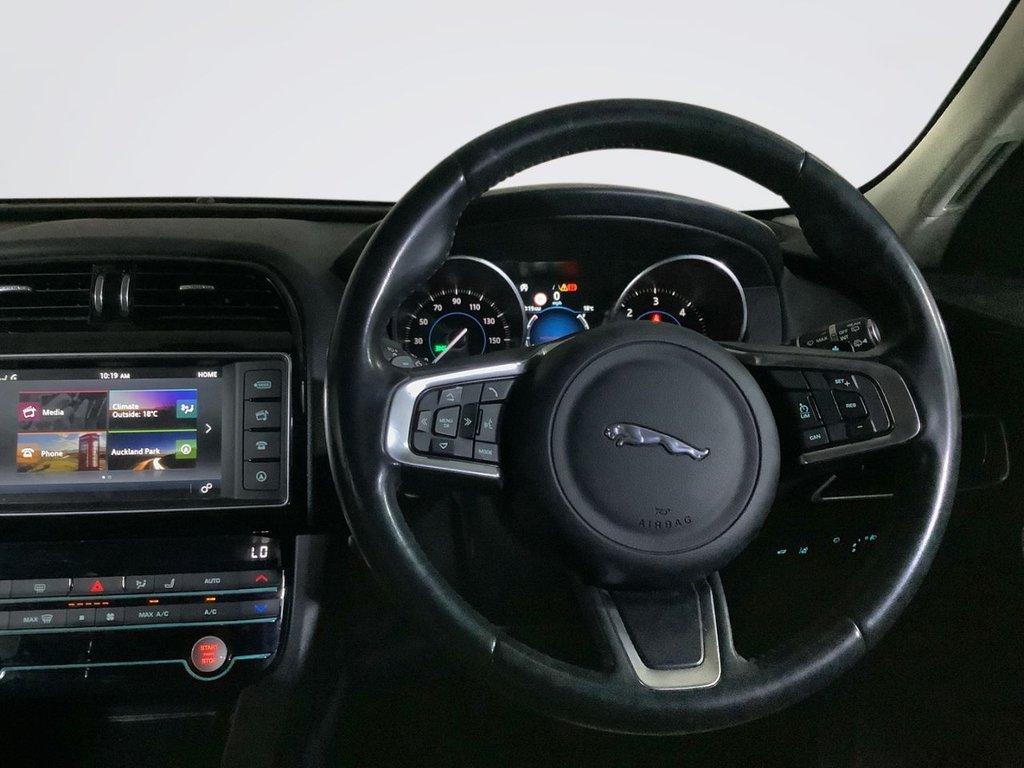 Used Jaguar F-Pace 2017 for sale - 76095814: Photo 16