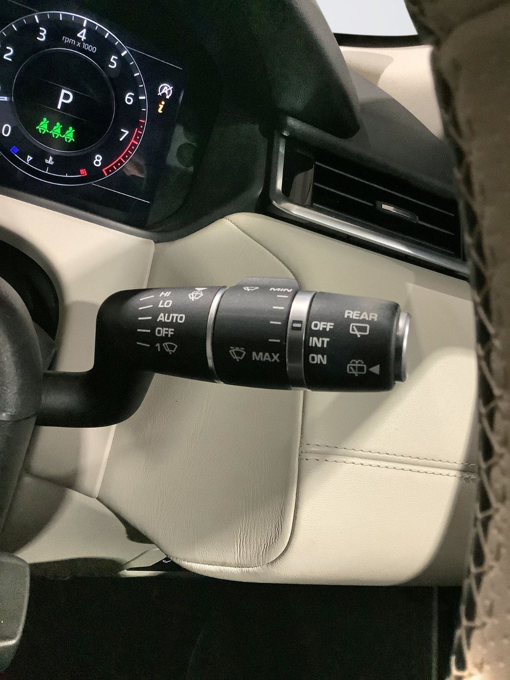 Used Land Rover Range Rover Velar 2019 for sale - 76962147: Photo 18