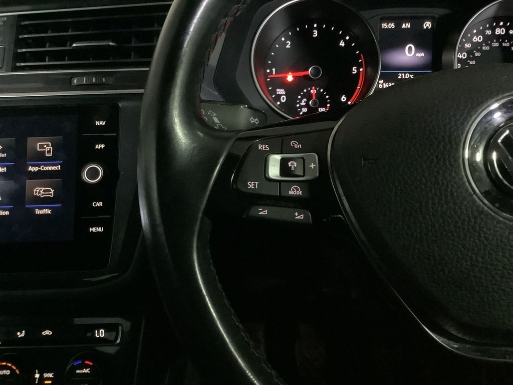 Used Volkswagen Tiguan 2018 for sale - 76698243: Photo 15