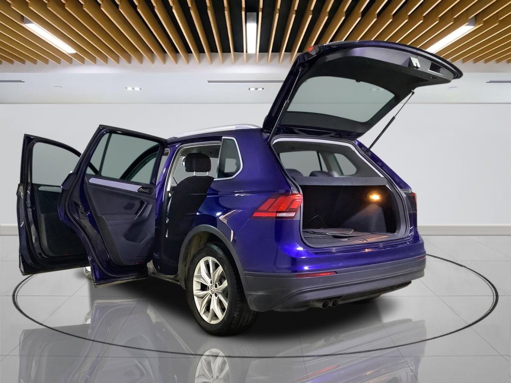 Used Volkswagen Tiguan 2018 for sale - 76698243: Photo 9