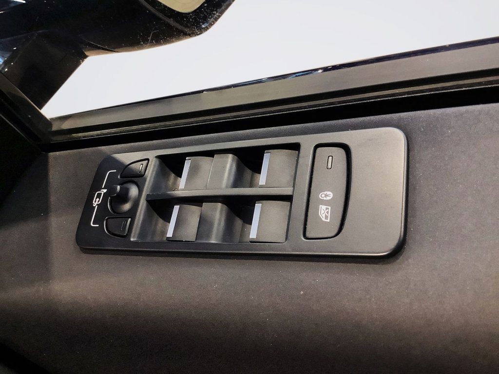 Used Land Rover Discovery Sport 2019 for sale - 77890934: Photo 25