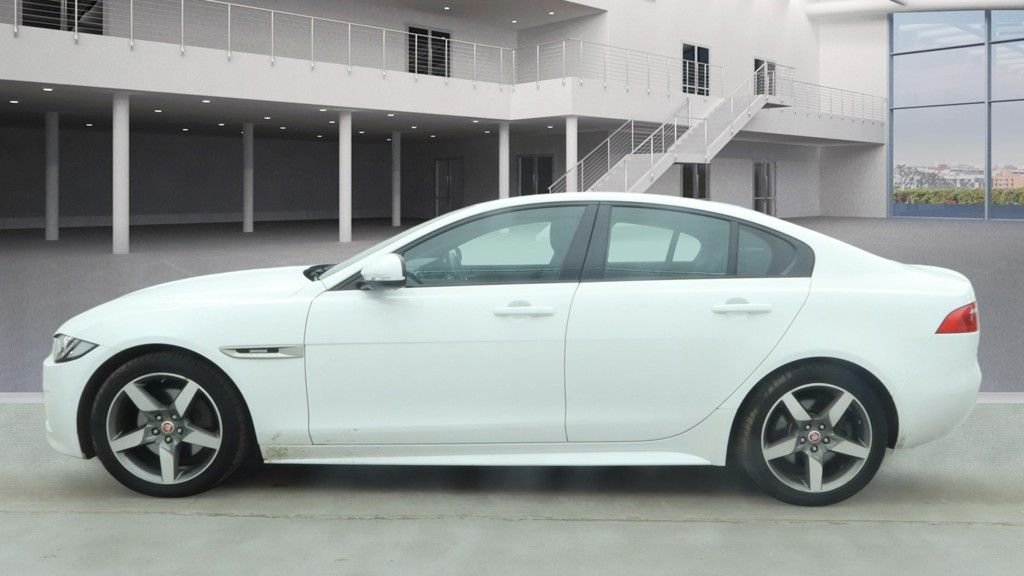Used Jaguar XE 2019 for sale - 77780409: Photo 12