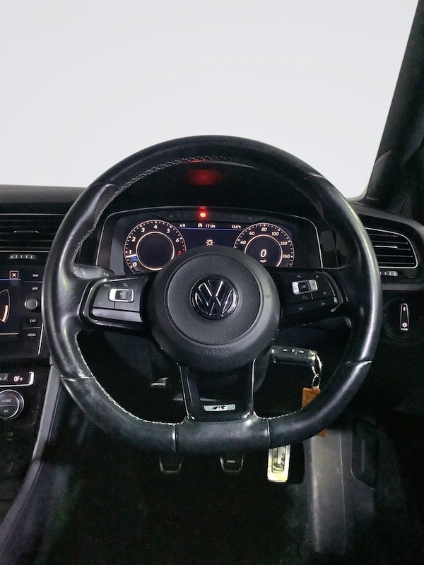 Used Volkswagen Golf 2018 for sale - 76245096: Photo 16