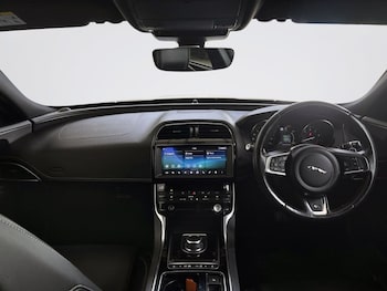 Used Jaguar XE 2019 for sale - 79562528: Photo