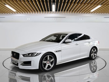 Used Jaguar XE 2019 for sale - 79562528: Photo