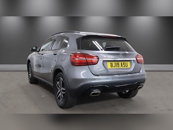 Used Mercedes-Benz GLA 2019 for sale - 79221855: Photo