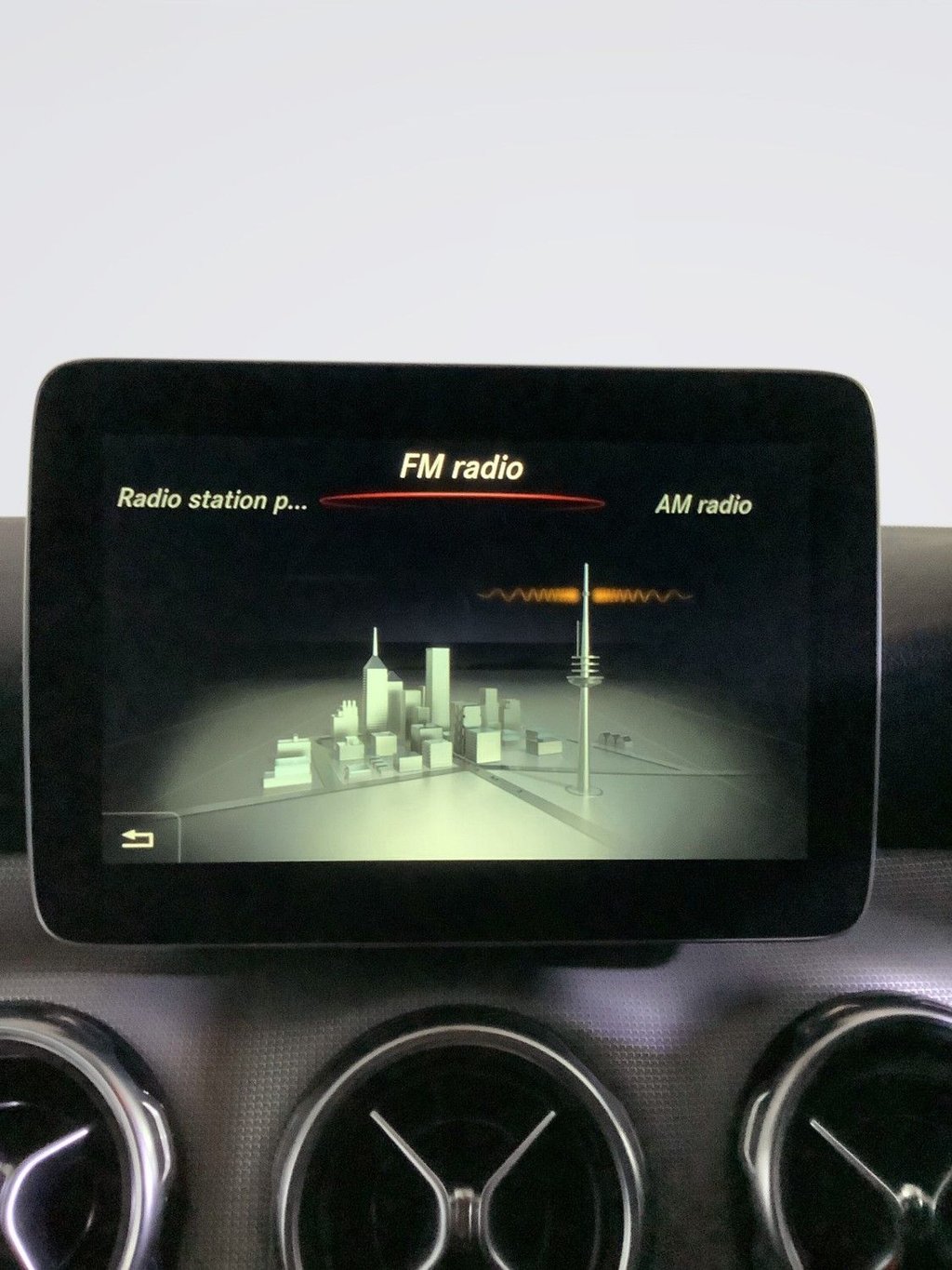 Used Mercedes-Benz GLA 2017 for sale - 76686583: Photo 23