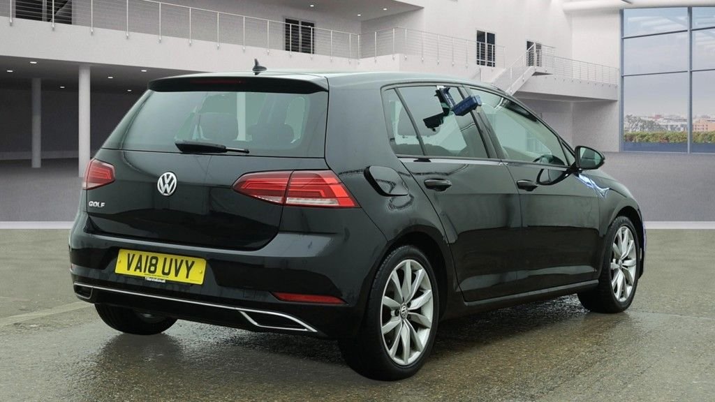 Used Volkswagen Golf 2018 for sale - 77936395: Photo 4
